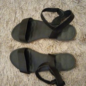 Women's Black Sandals 9